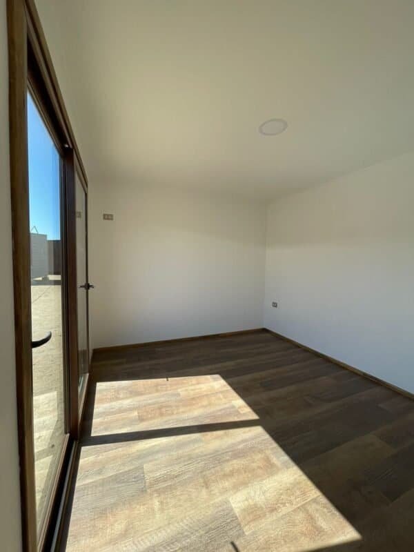 Conteneur Modulaire Jocsan 8x3m – 24m²