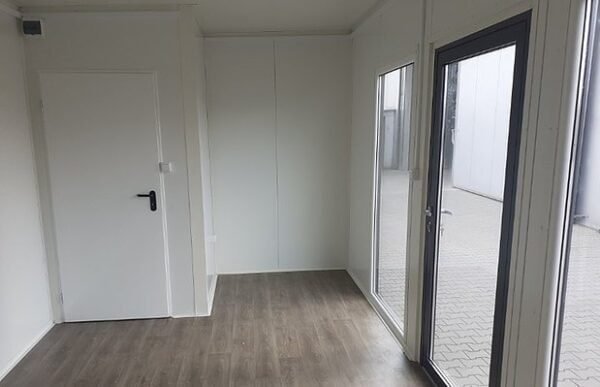 Container Bureau aménagé de 18 m2 avec Toilettes